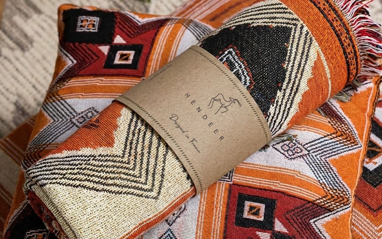 Throw and rug packaging sleeve design